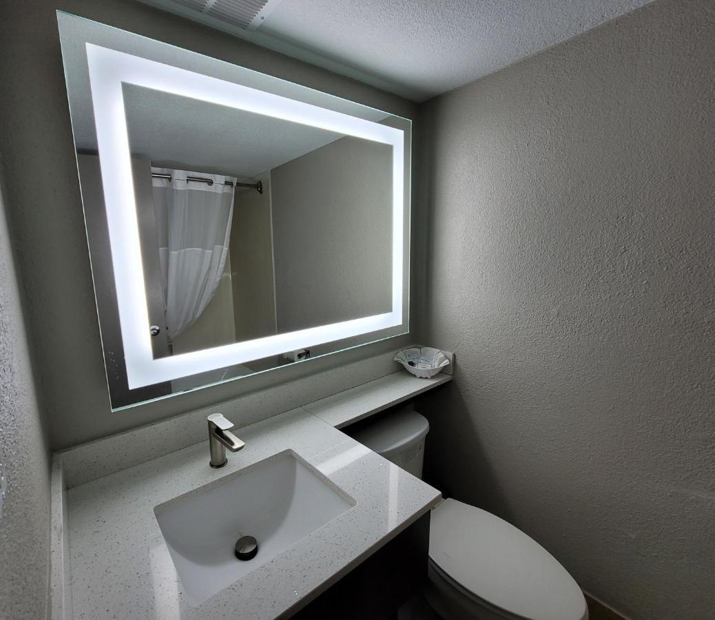 Wingate By Wyndham Wichita Airport Otel Dış mekan fotoğraf