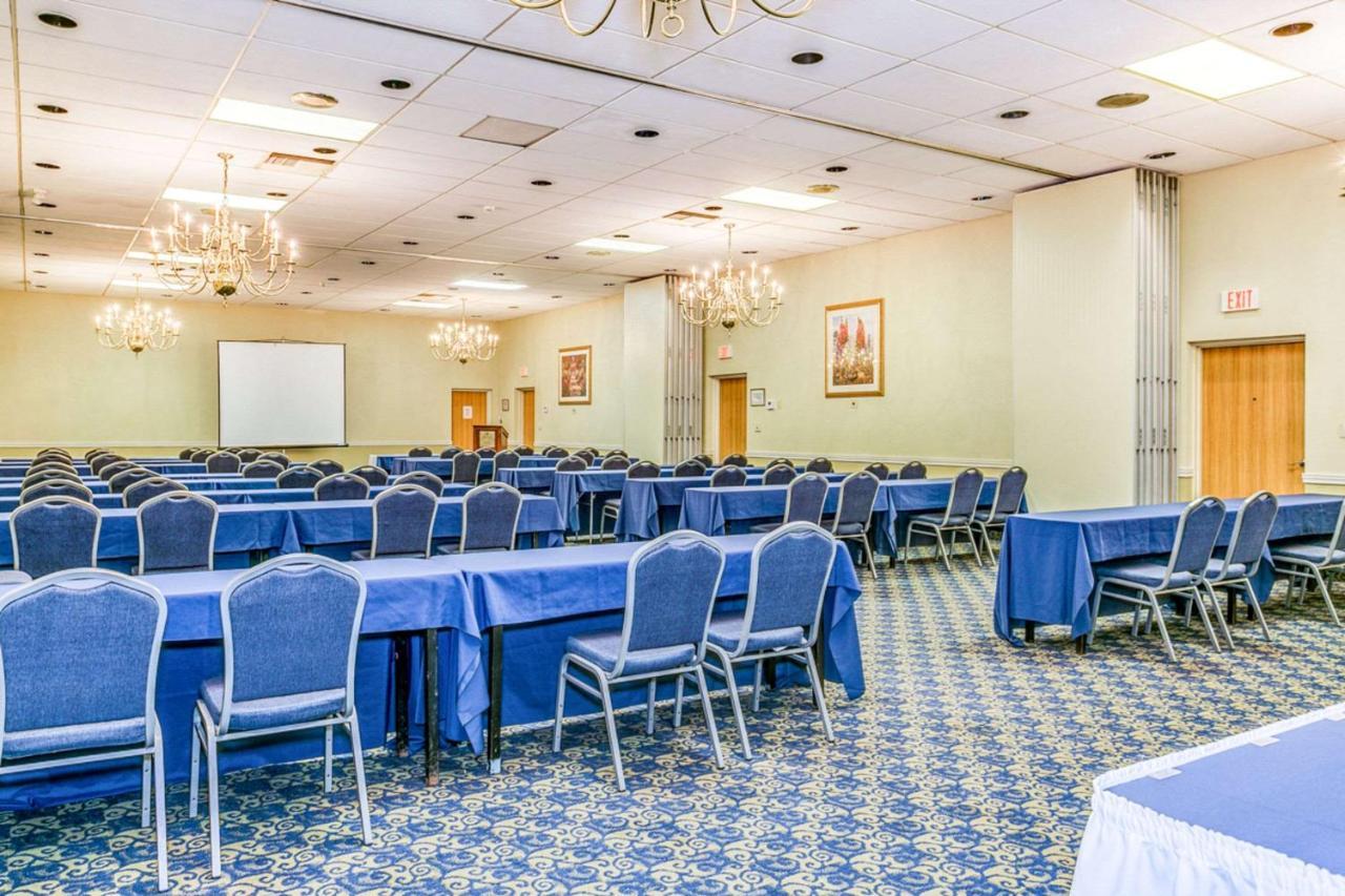 Wingate By Wyndham Wichita Airport Otel Dış mekan fotoğraf