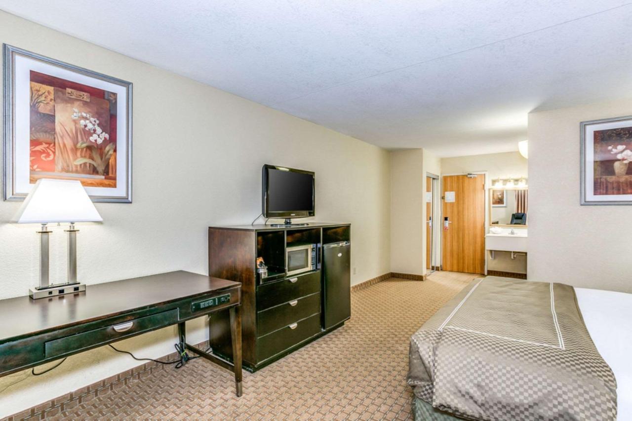 Wingate By Wyndham Wichita Airport Otel Dış mekan fotoğraf