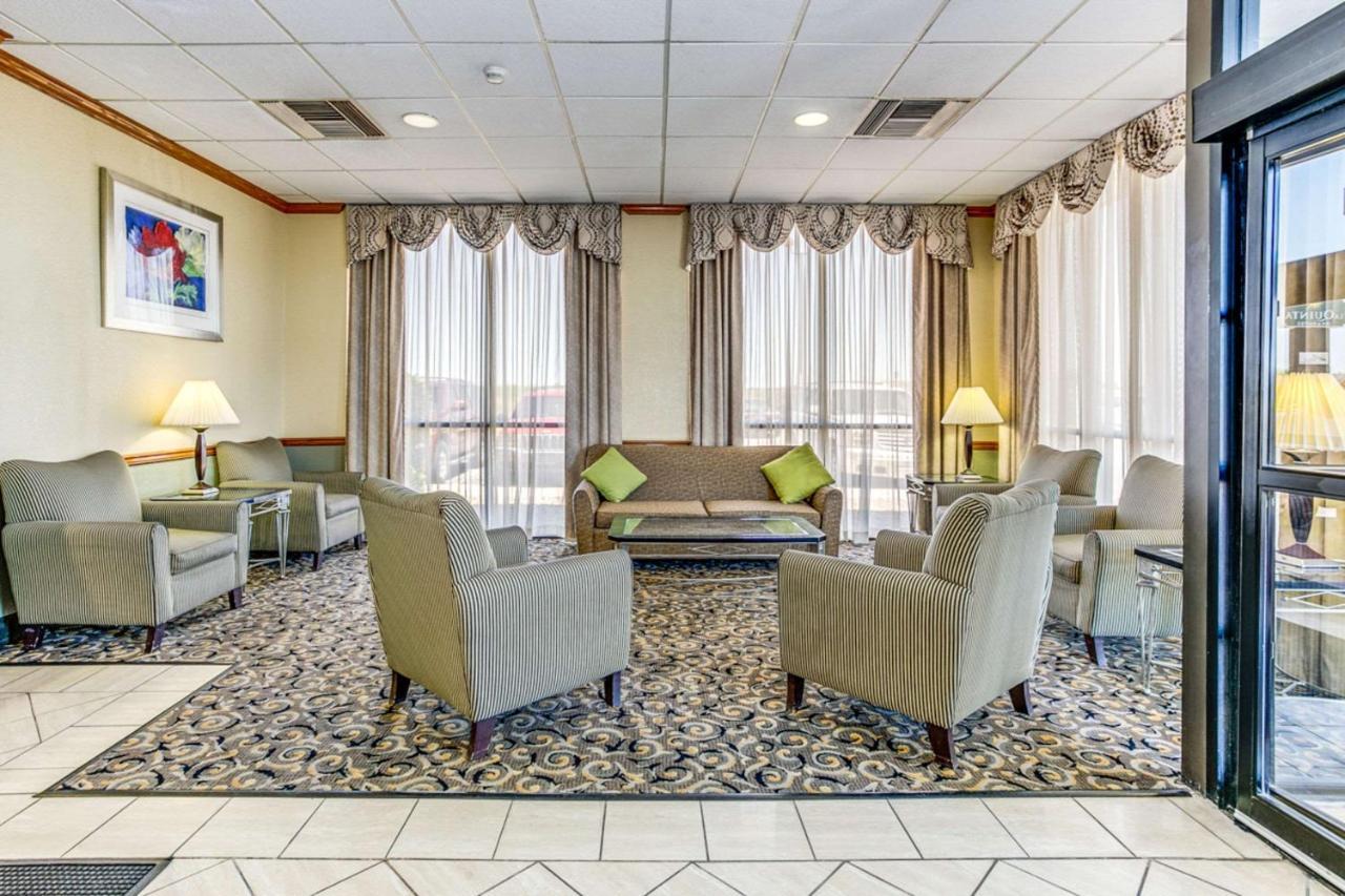 Wingate By Wyndham Wichita Airport Otel Dış mekan fotoğraf